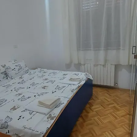 Apartma * Koper